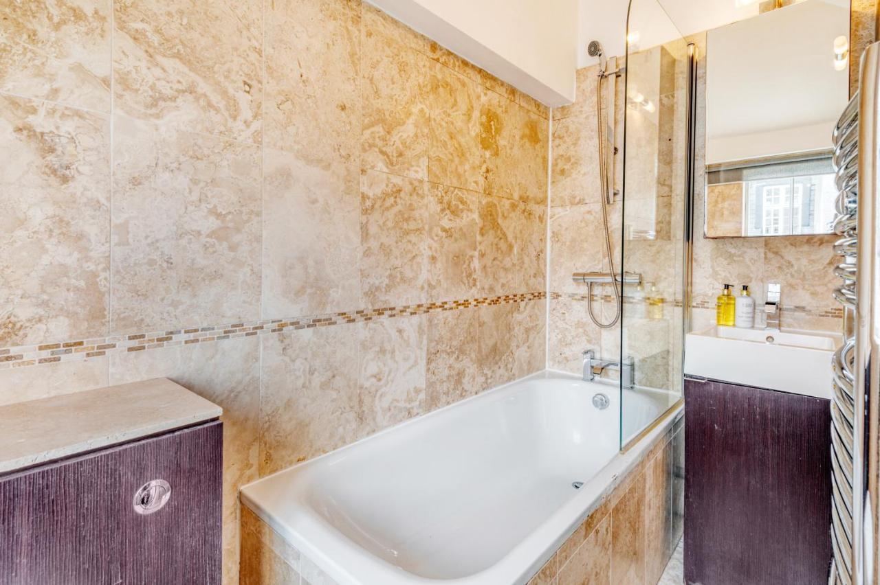 Loft Piccadilly Circus Apartment ลอนดอน ภายนอก รูปภาพ