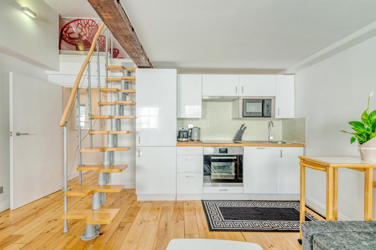 Loft Piccadilly Circus Apartment ลอนดอน ภายนอก รูปภาพ